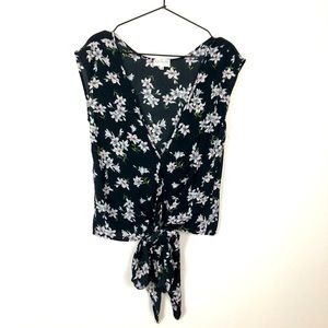 XIX Palms Tie Front Floral Top Black V Neck Wrap 2